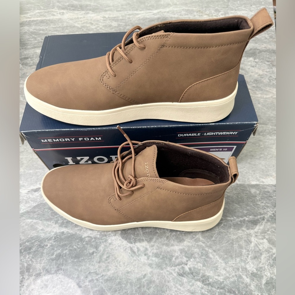 Izod Men's Brown Chukka Boots
